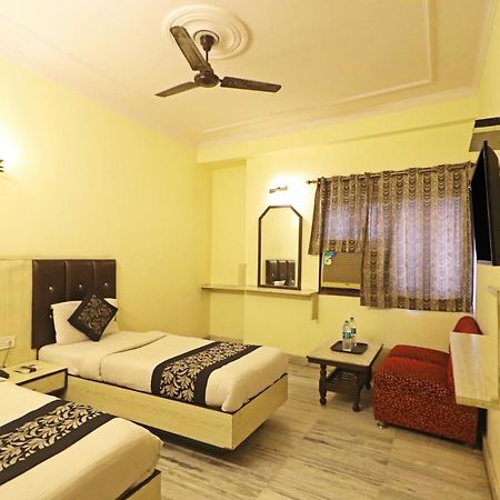 Silver Shine New Delhi - Comfort Stay Exteriör bild