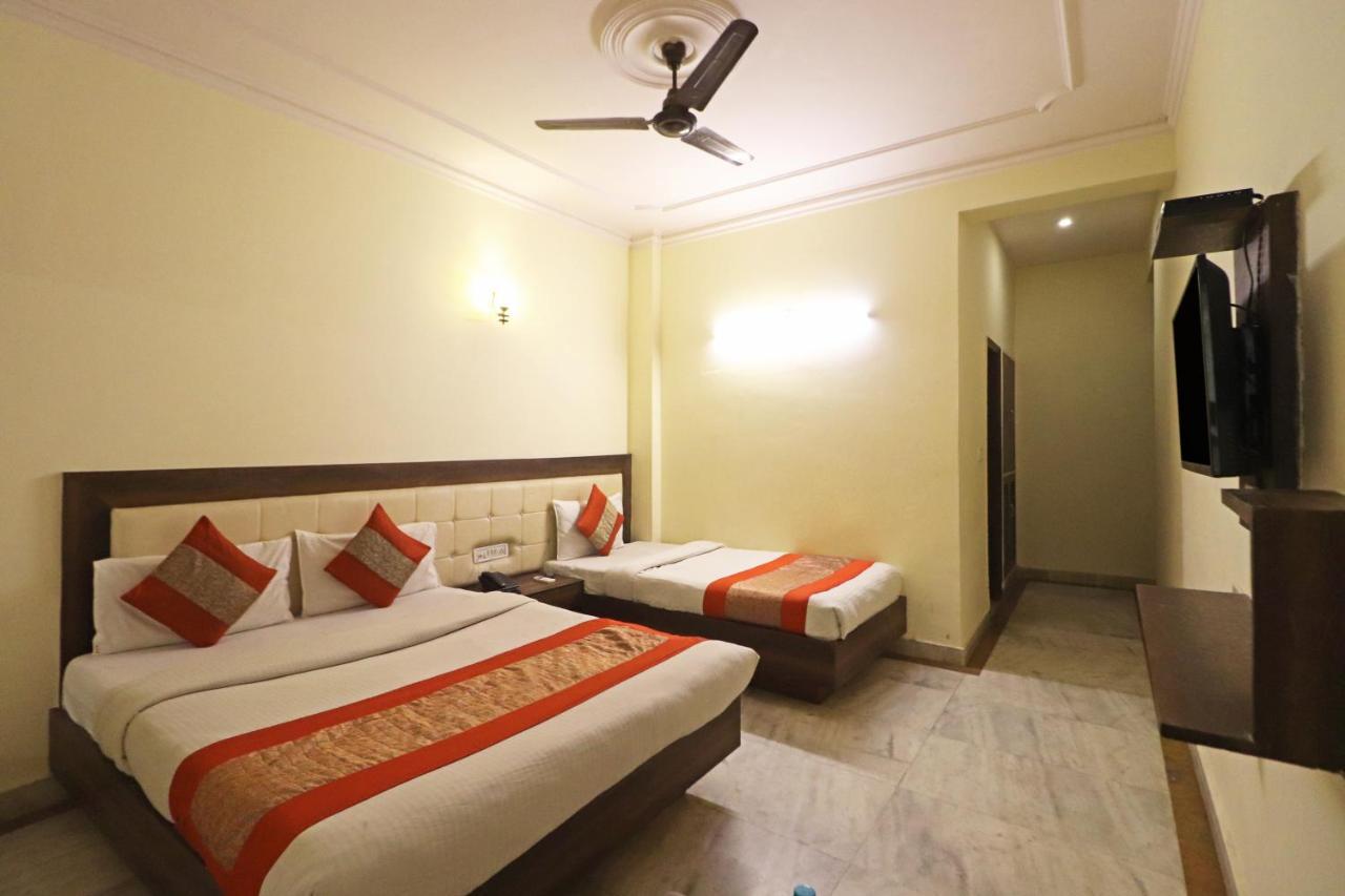 Silver Shine New Delhi - Comfort Stay Exteriör bild