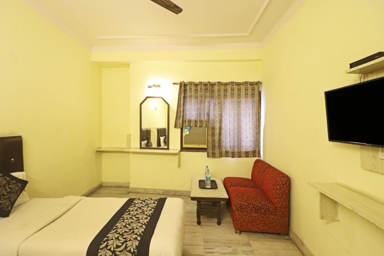Silver Shine New Delhi - Comfort Stay Exteriör bild