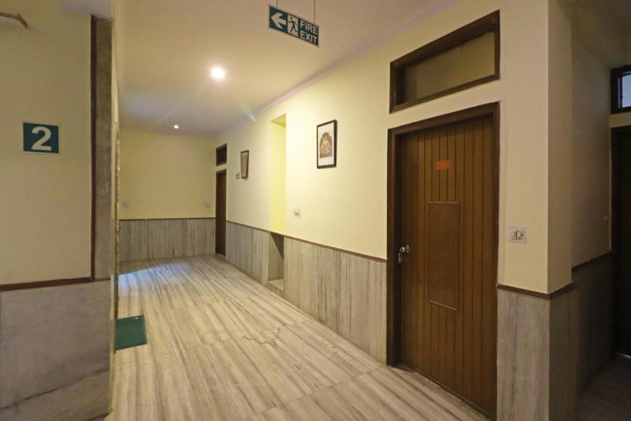 Silver Shine New Delhi - Comfort Stay Exteriör bild