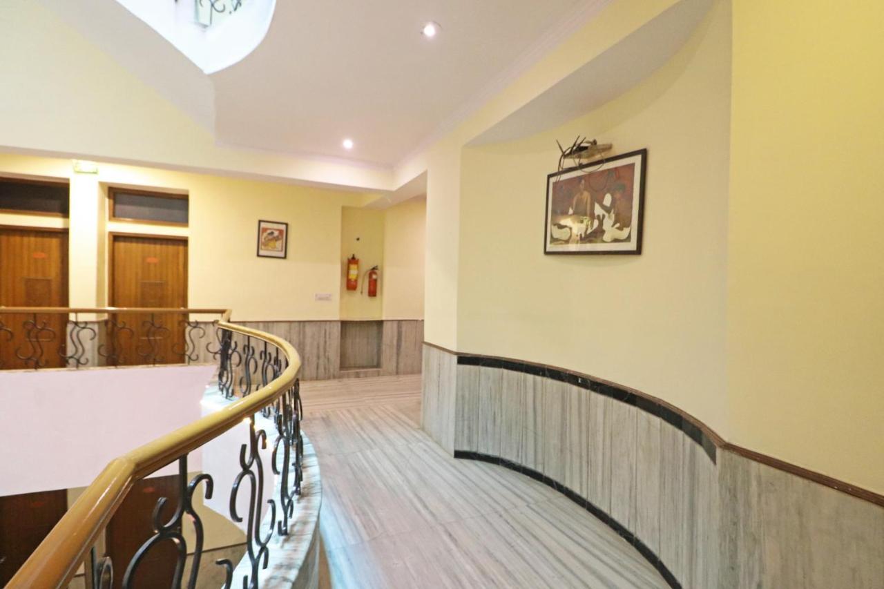 Silver Shine New Delhi - Comfort Stay Exteriör bild