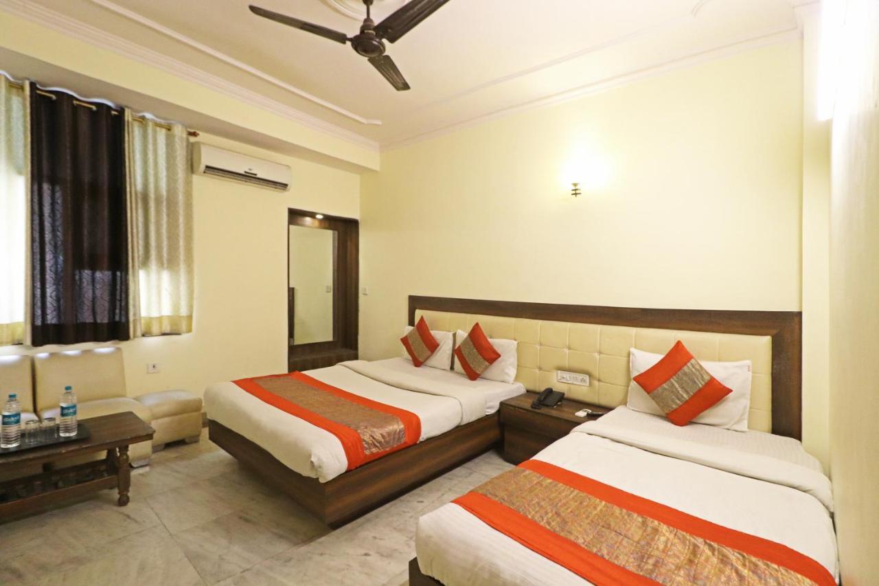 Silver Shine New Delhi - Comfort Stay Exteriör bild