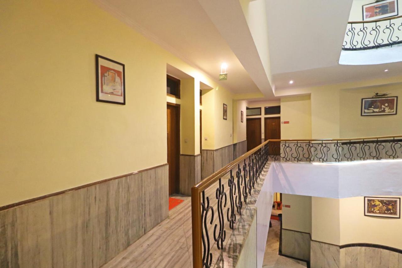 Silver Shine New Delhi - Comfort Stay Exteriör bild
