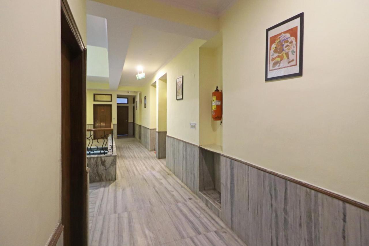 Silver Shine New Delhi - Comfort Stay Exteriör bild