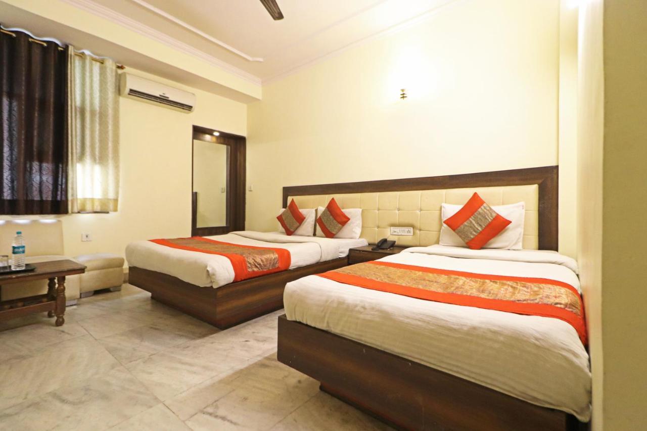 Silver Shine New Delhi - Comfort Stay Exteriör bild