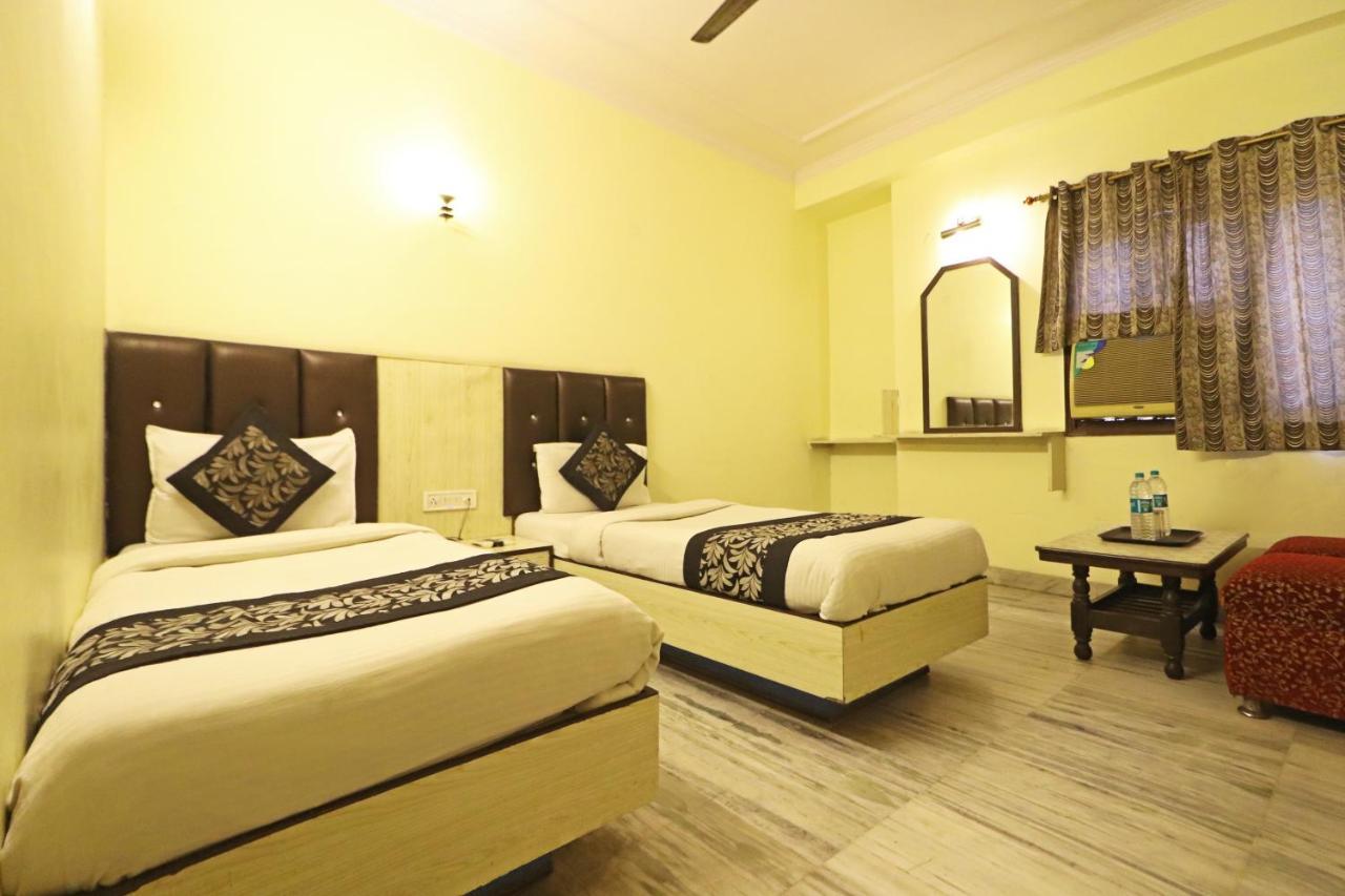Silver Shine New Delhi - Comfort Stay Exteriör bild