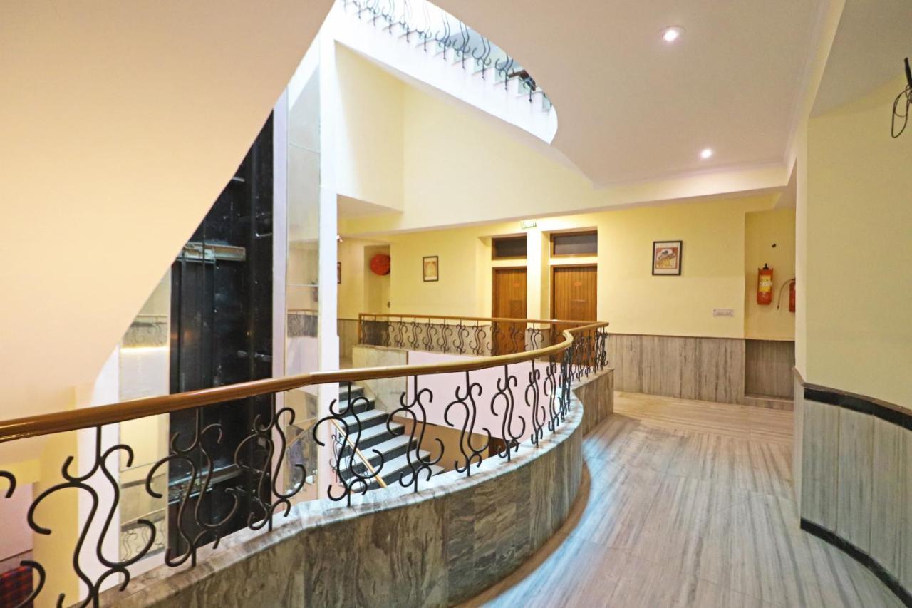 Silver Shine New Delhi - Comfort Stay Exteriör bild