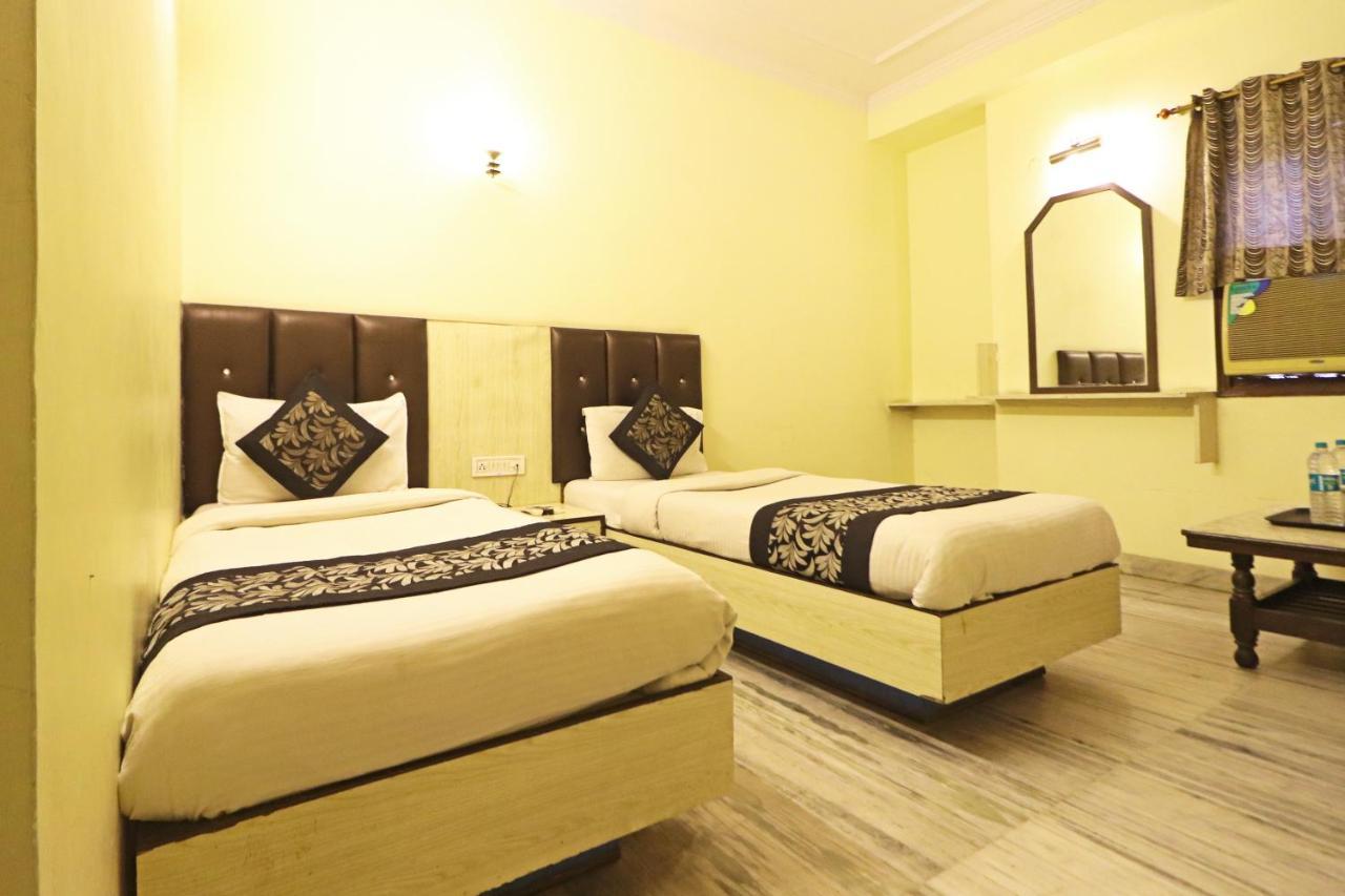 Silver Shine New Delhi - Comfort Stay Exteriör bild