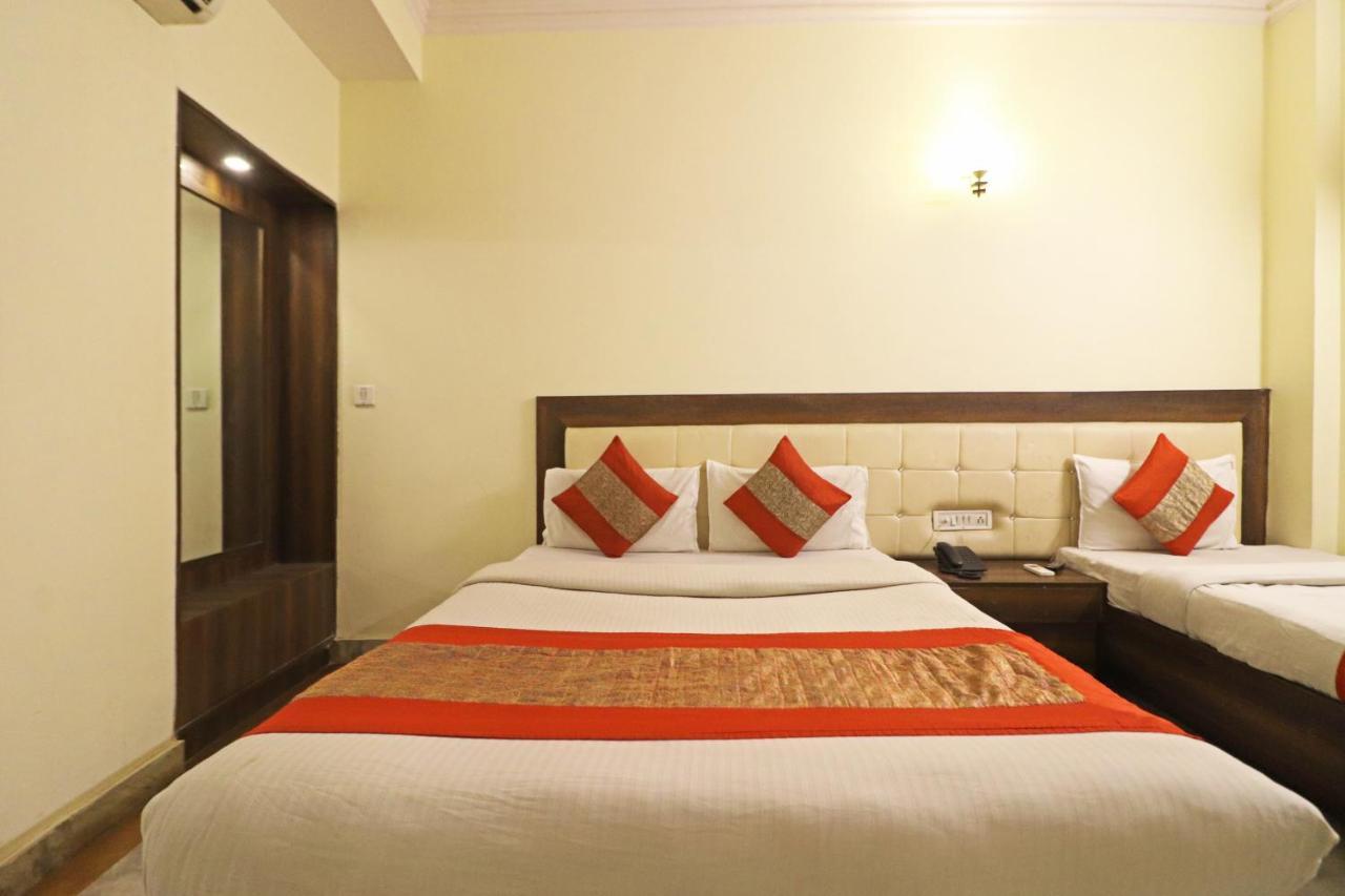 Silver Shine New Delhi - Comfort Stay Exteriör bild