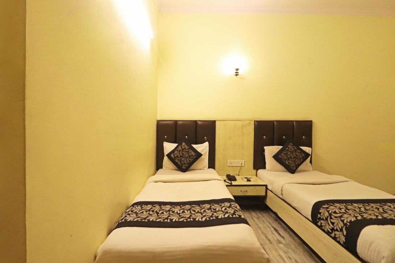 Silver Shine New Delhi - Comfort Stay Exteriör bild