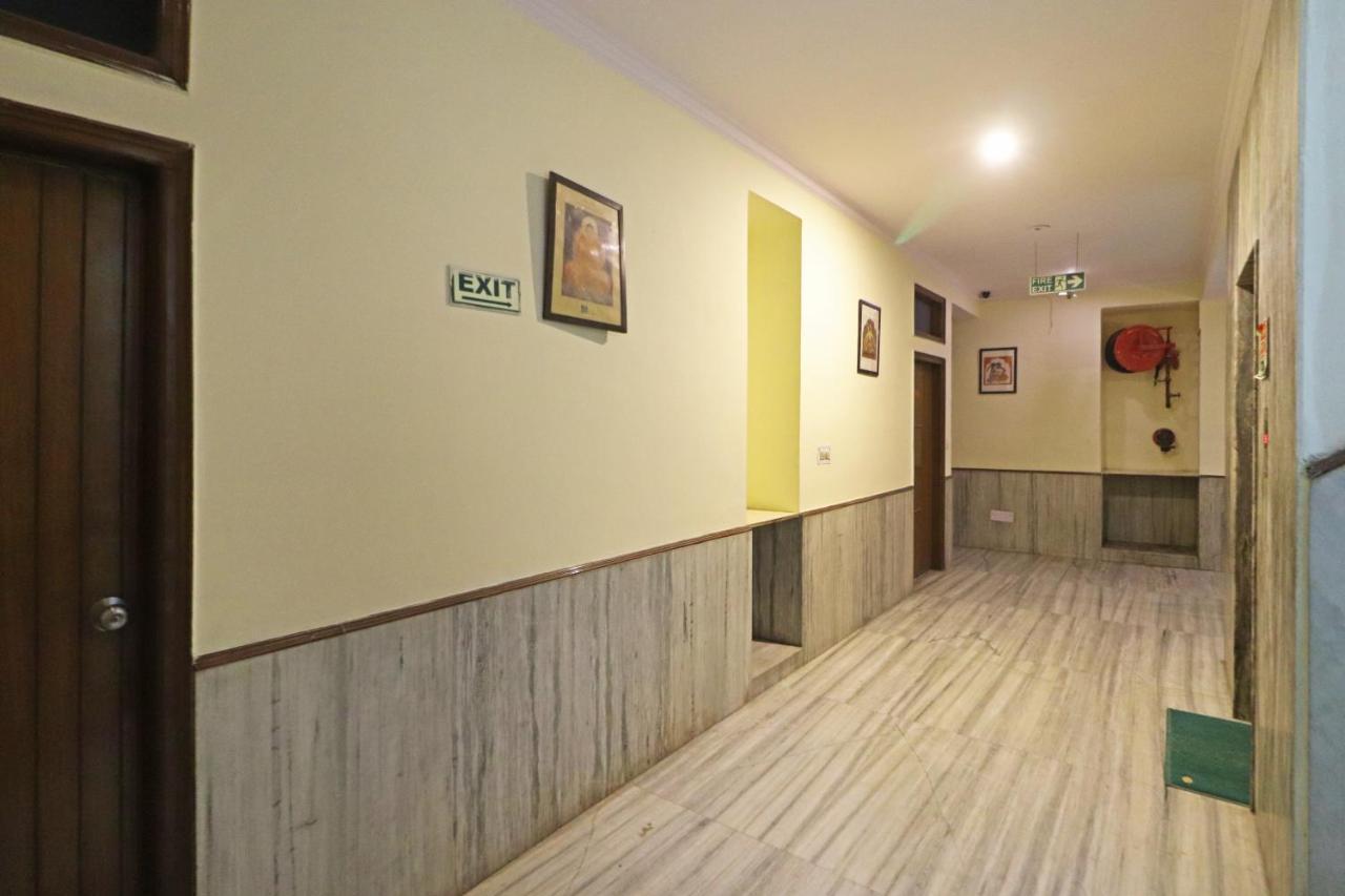 Silver Shine New Delhi - Comfort Stay Exteriör bild