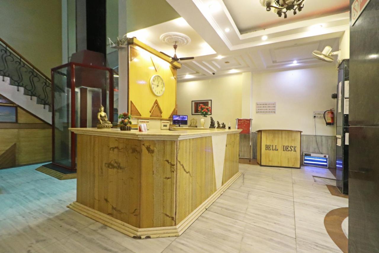 Silver Shine New Delhi - Comfort Stay Exteriör bild