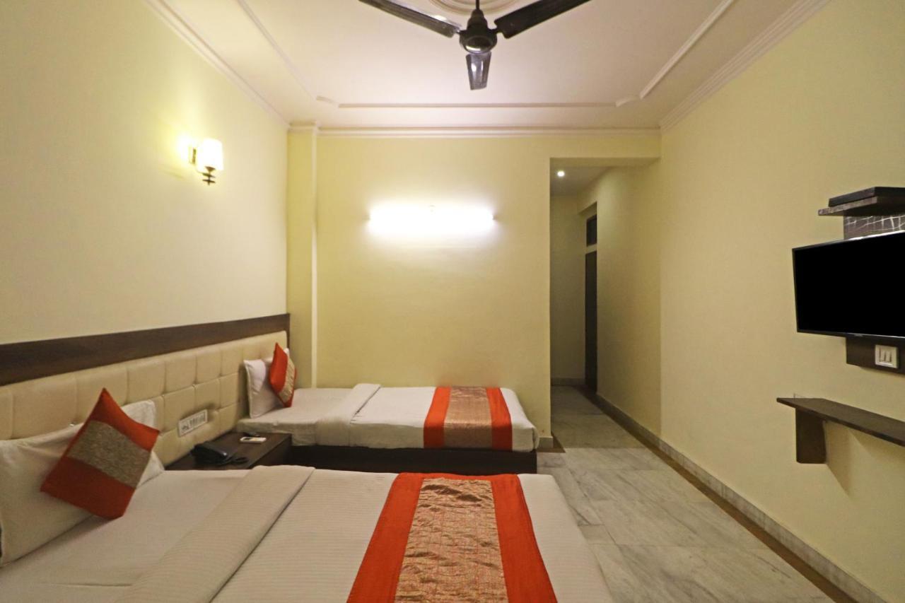 Silver Shine New Delhi - Comfort Stay Exteriör bild
