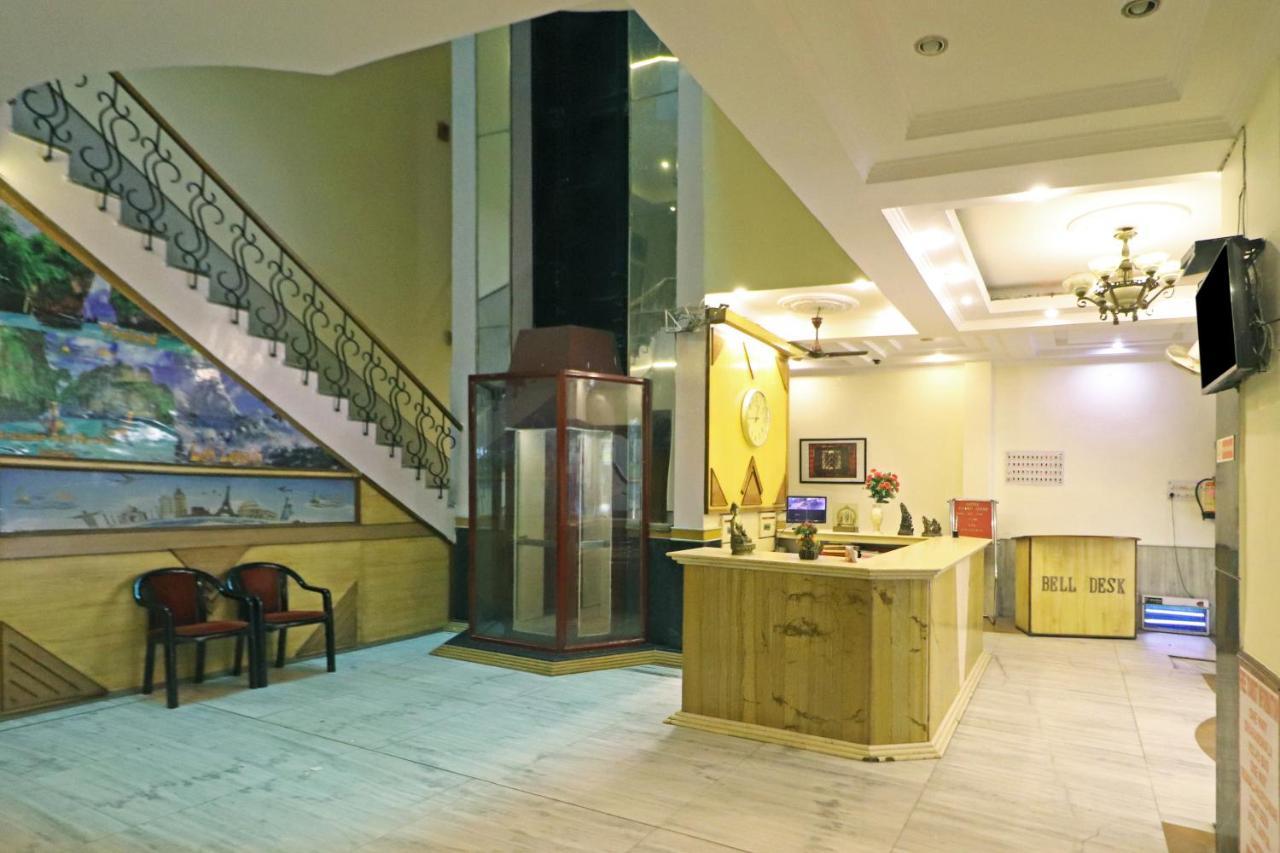 Silver Shine New Delhi - Comfort Stay Exteriör bild
