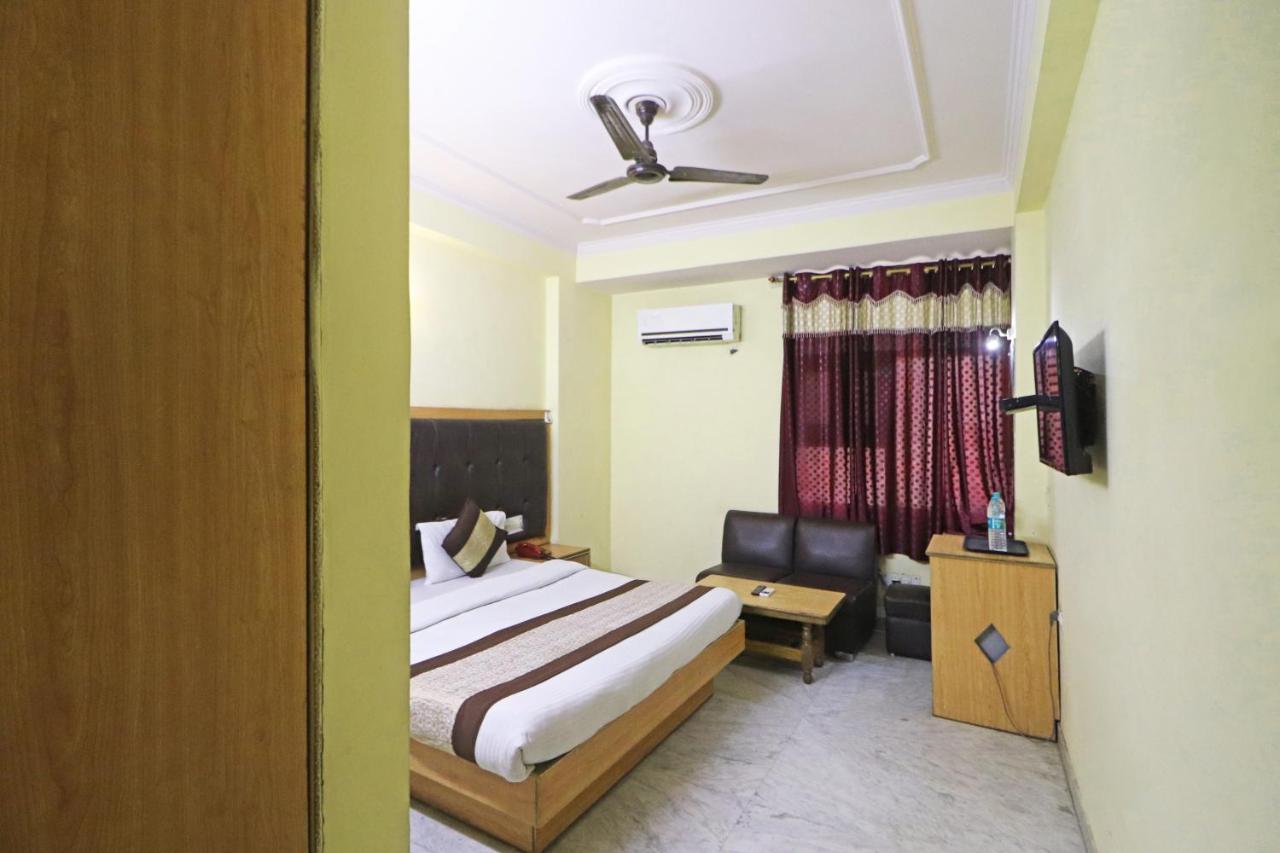 Silver Shine New Delhi - Comfort Stay Exteriör bild