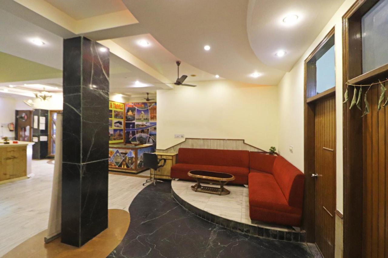 Silver Shine New Delhi - Comfort Stay Exteriör bild