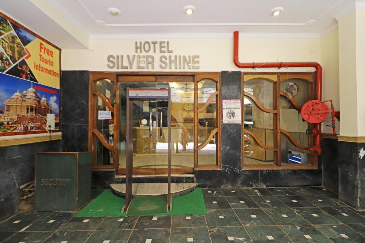 Silver Shine New Delhi - Comfort Stay Exteriör bild