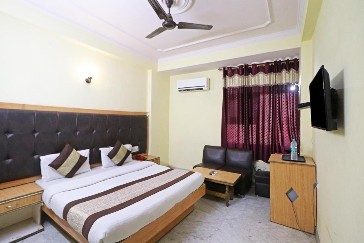 Silver Shine New Delhi - Comfort Stay Exteriör bild