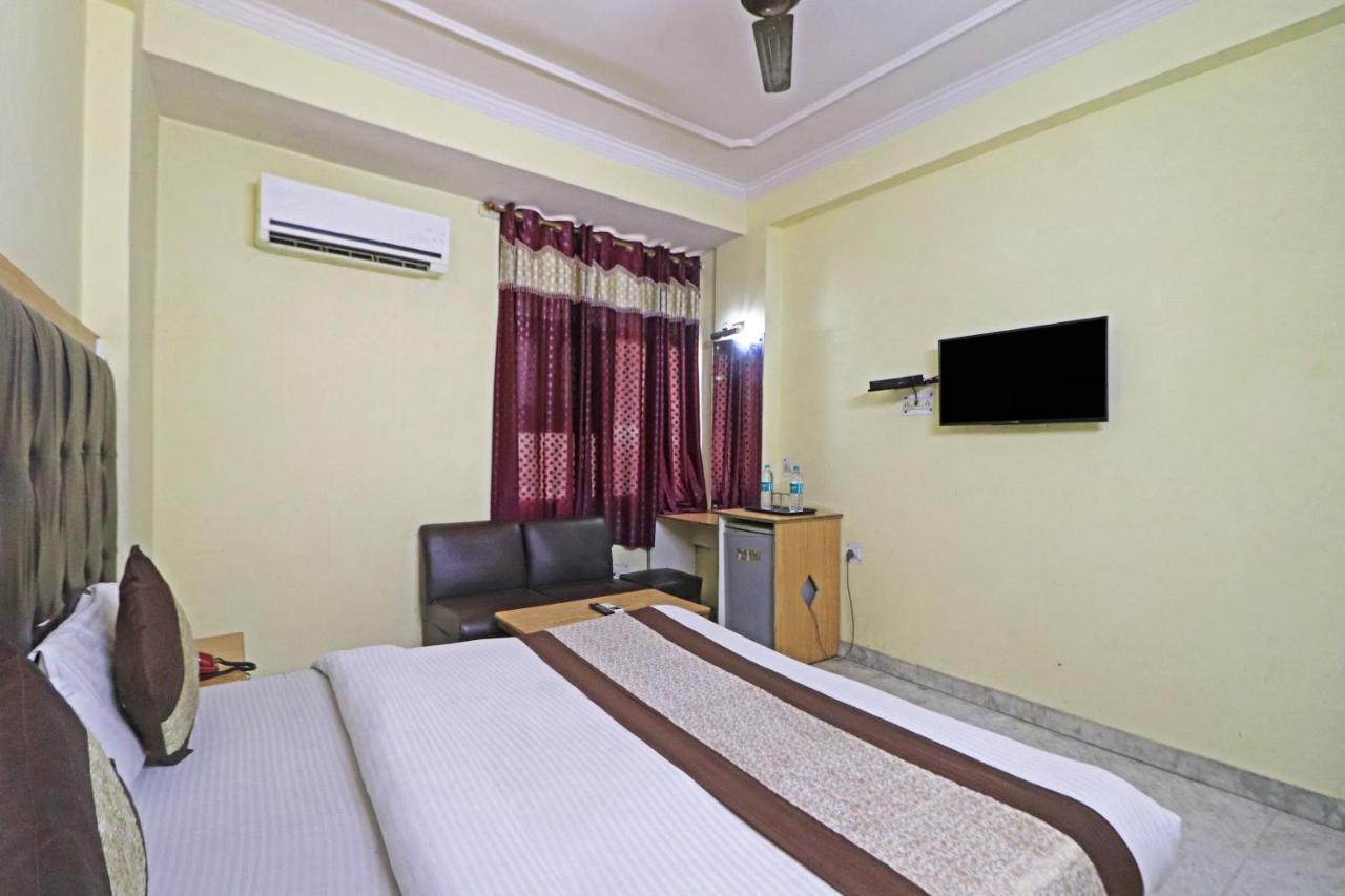Silver Shine New Delhi - Comfort Stay Exteriör bild