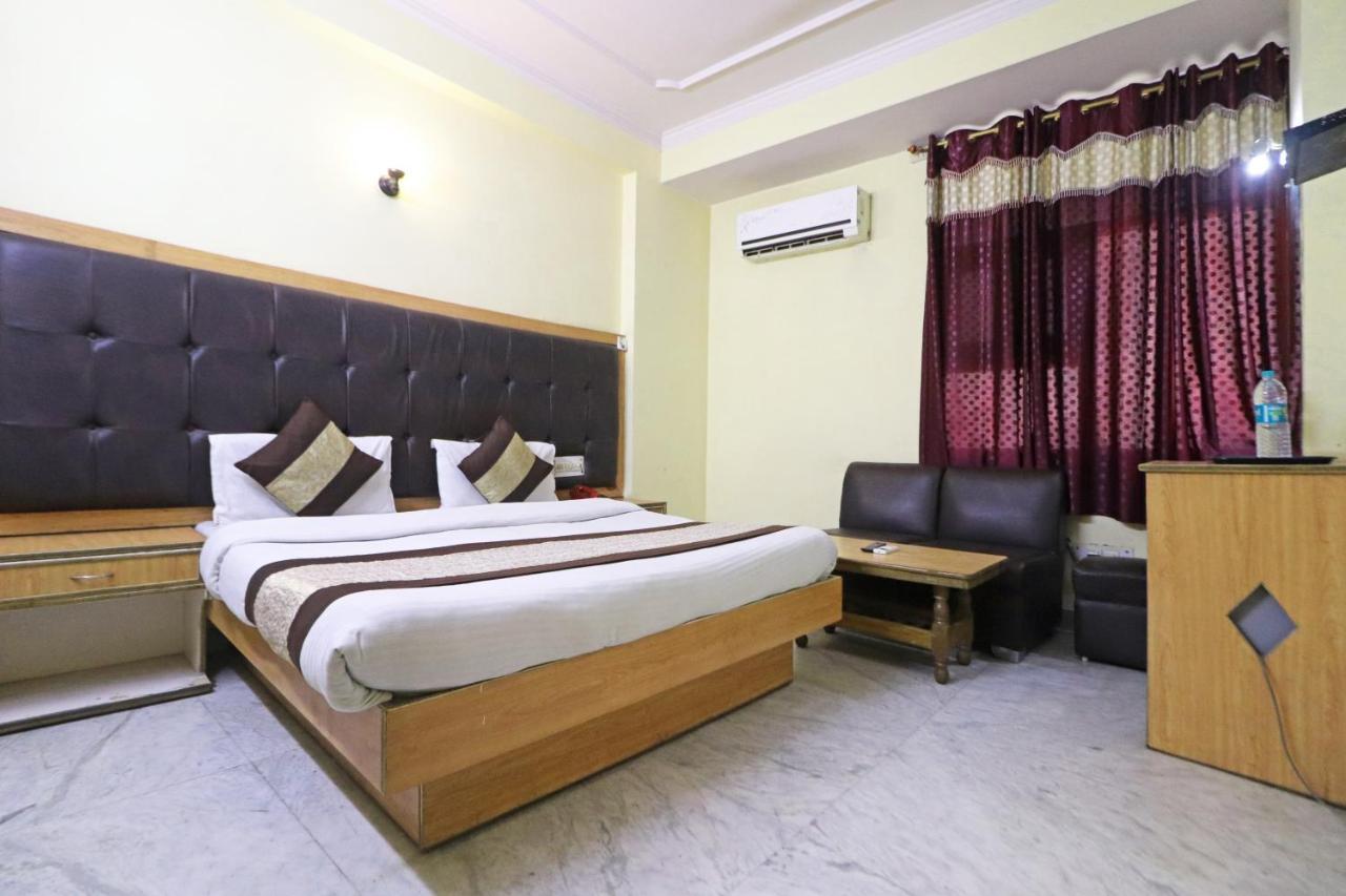 Silver Shine New Delhi - Comfort Stay Exteriör bild